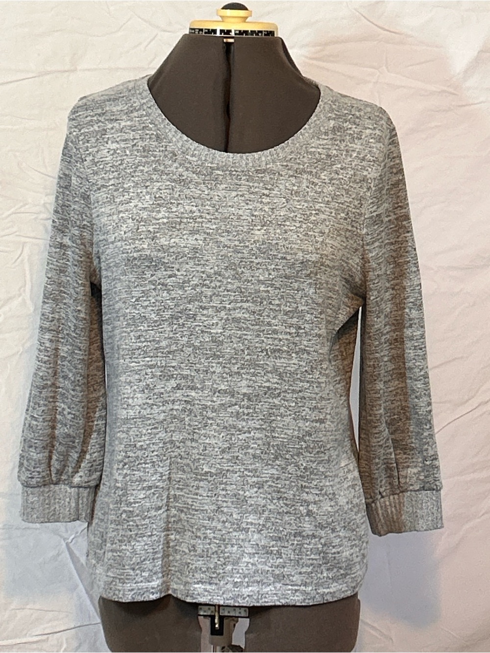 Chico’s Women's Gray Marled Knit Sweater - Casual Crewneck